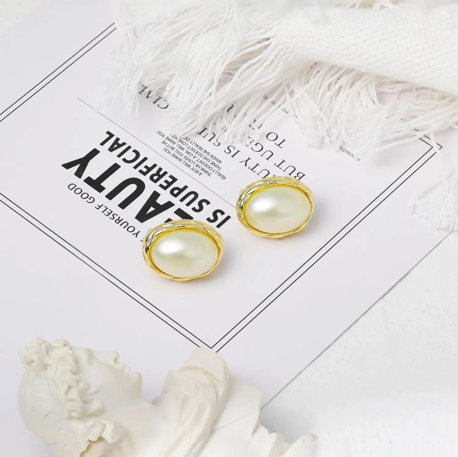 18K Gold Plated Stud Pearl Earrings for Women, Fashion White Pearl Stud Earrings Jewelry Accessory Gifts for Her