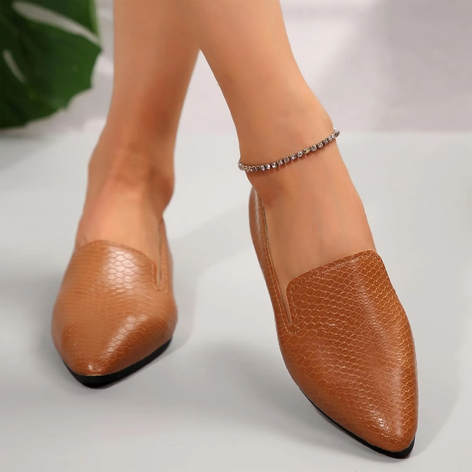 2025 Flats Casual Shoe Women Comfortable Lady Dress Dance Party Slides Daily Wear Soft Sole Indoor/Outdoor Business Work Loafer Shoes Fashion Elegant Pointed Toe Slip-On Walking Footwear