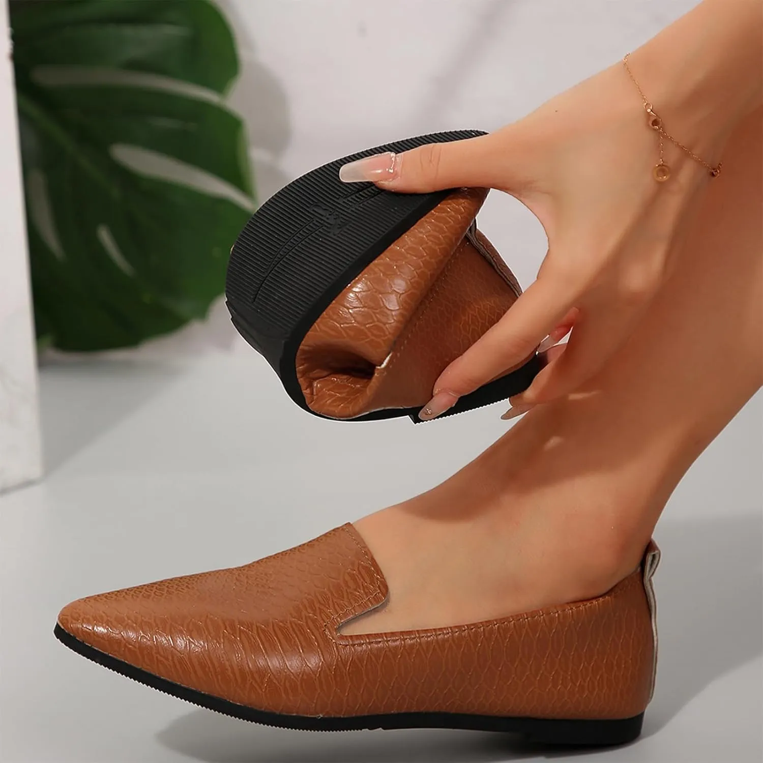 2025 Flats Casual Shoe Women Comfortable Lady Dress Dance Party Slides Daily Wear Soft Sole Indoor/Outdoor Business Work Loafer Shoes Fashion Elegant Pointed Toe Slip-On Walking Footwear