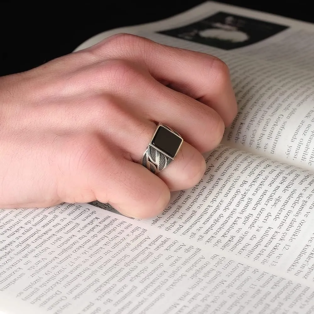 925 Sterling Silver Men's Ring with Onyx Stone, Handmade Engraved Black Onyx Gemstone Ring, Gift for Him, Minimalist Style