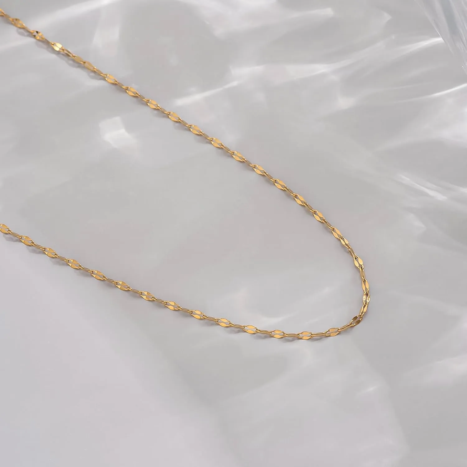 Dainty Chain Necklace for Women 18K Gold Plated Coin Disc Choker Necklaces Simple Satellite Beaded Twisted Chain Necklace Delicate Thin Paper Clip Necklaces Everyday Jewelry