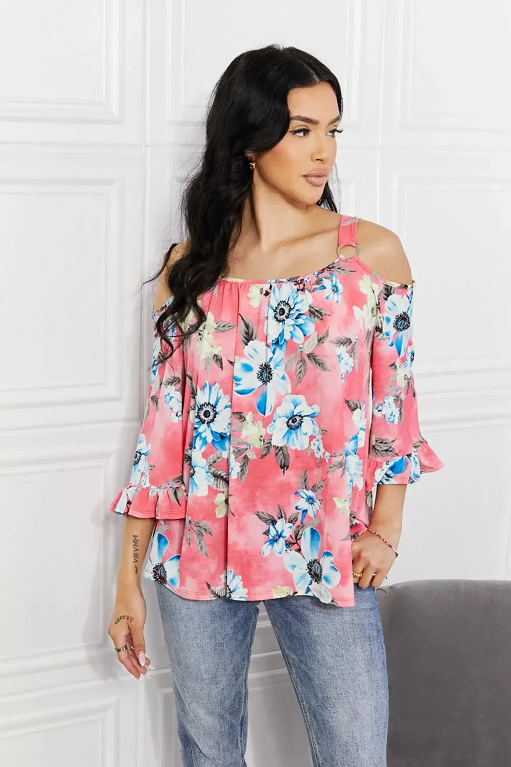 Floral Cold-Shoulder Top  A Chic 70s-Inspired Summer Essential