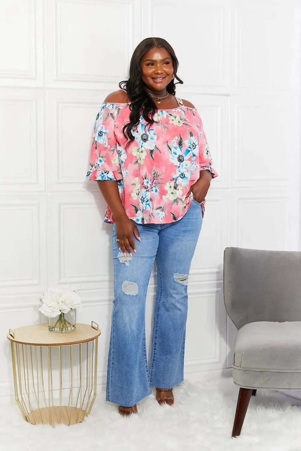Floral Cold-Shoulder Top  A Chic 70s-Inspired Summer Essential