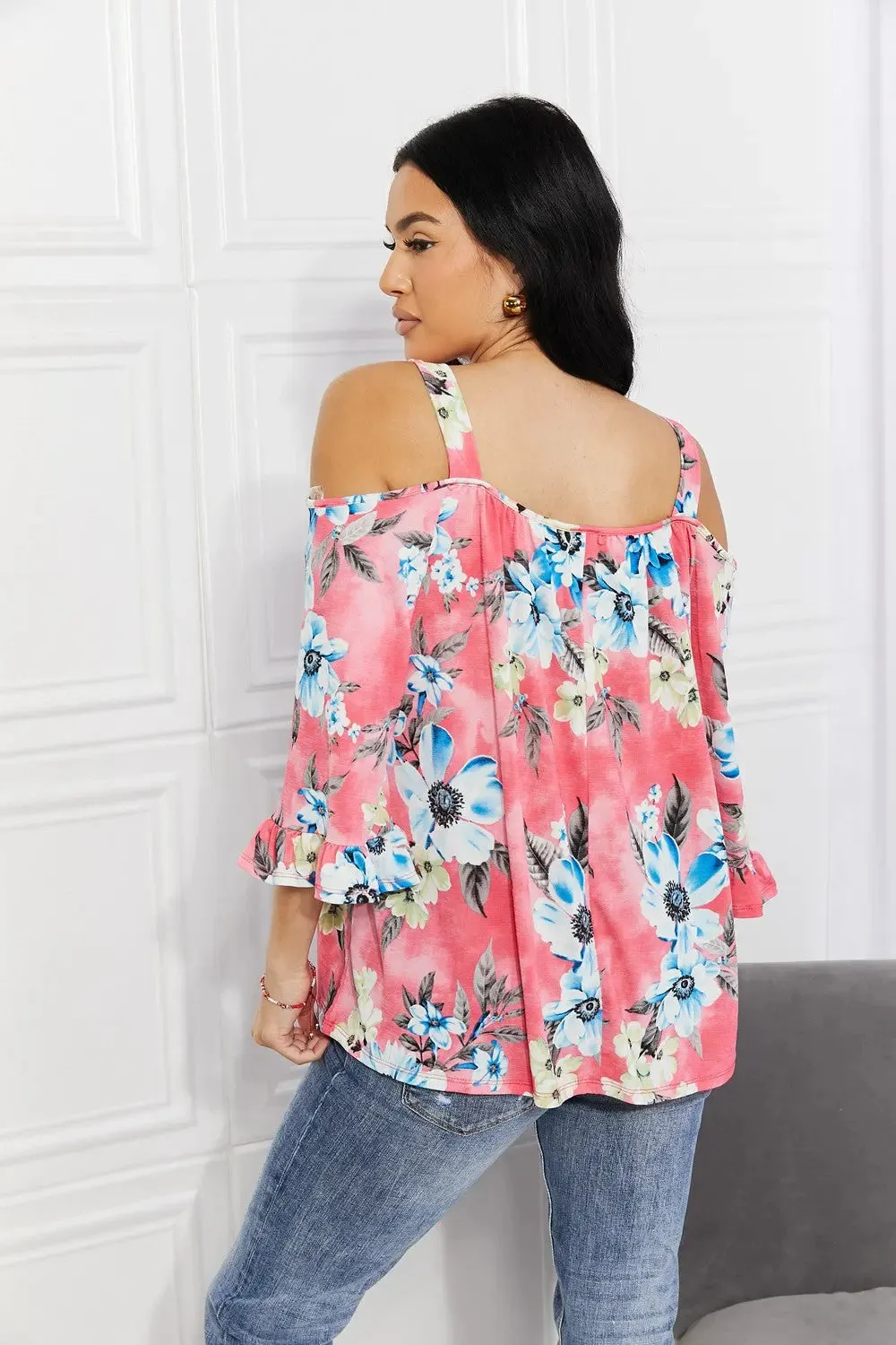 Floral Cold-Shoulder Top  A Chic 70s-Inspired Summer Essential