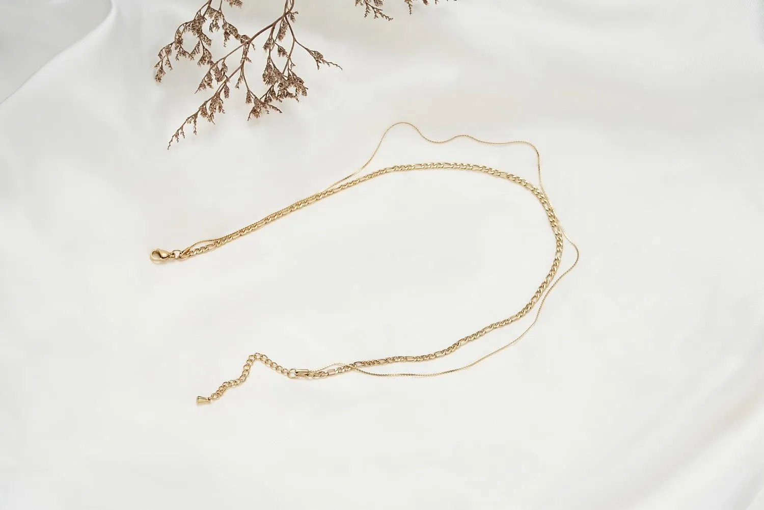 Gold Layered Necklaces for Women, Dainty Gold Choker Necklace,14K Gold Plated Herringbone Cable Link Chain Heart Pendant Necklace Set for Women, Surgical Steel Womens Chain
