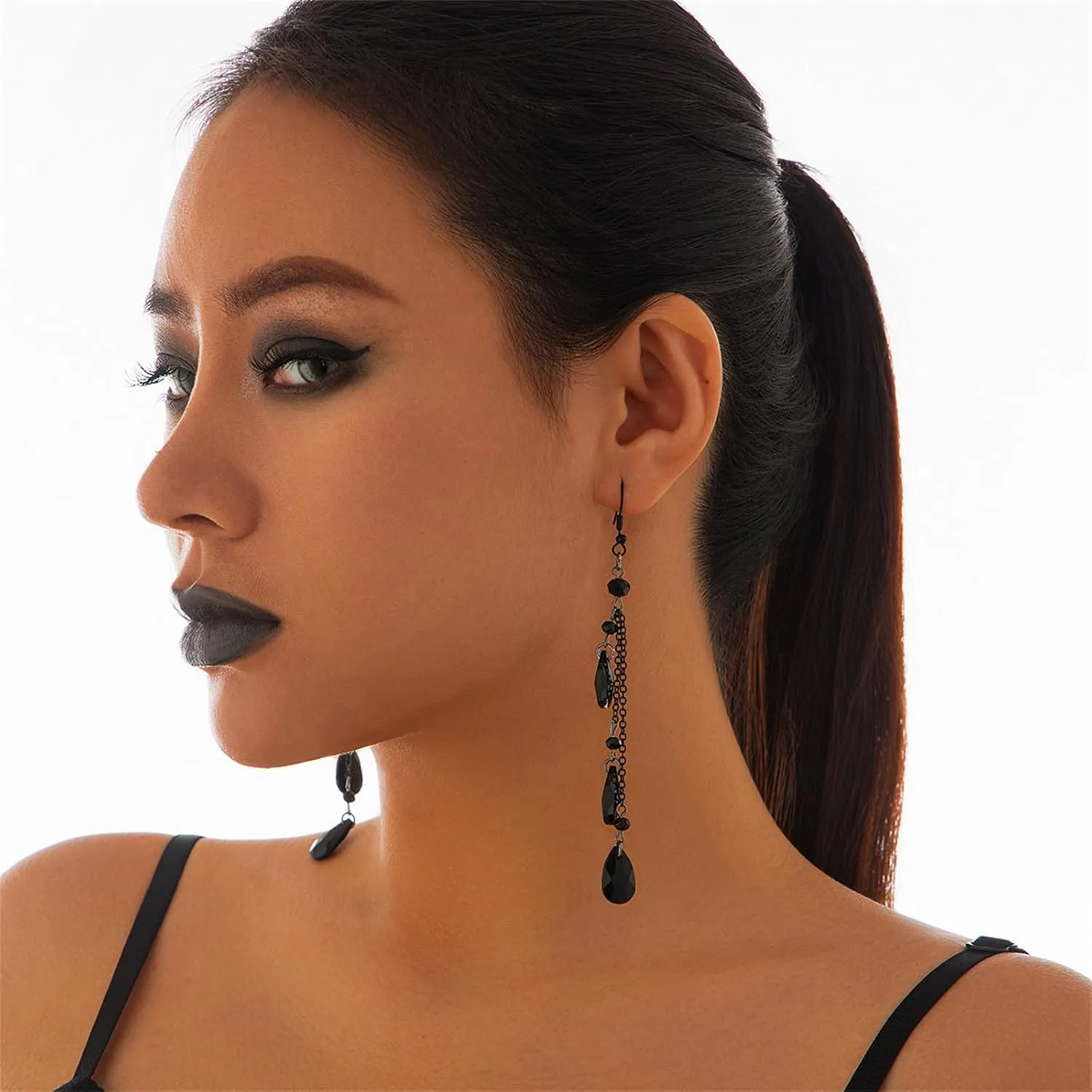 Gothic Blood Drop Earrings,Vintage Crystal Pearl Fringe Blooddrip Dangle Earring Punk Style Dark Earrings Victorian Mystery Vampire Jewelry Halloween Outfit Accessories