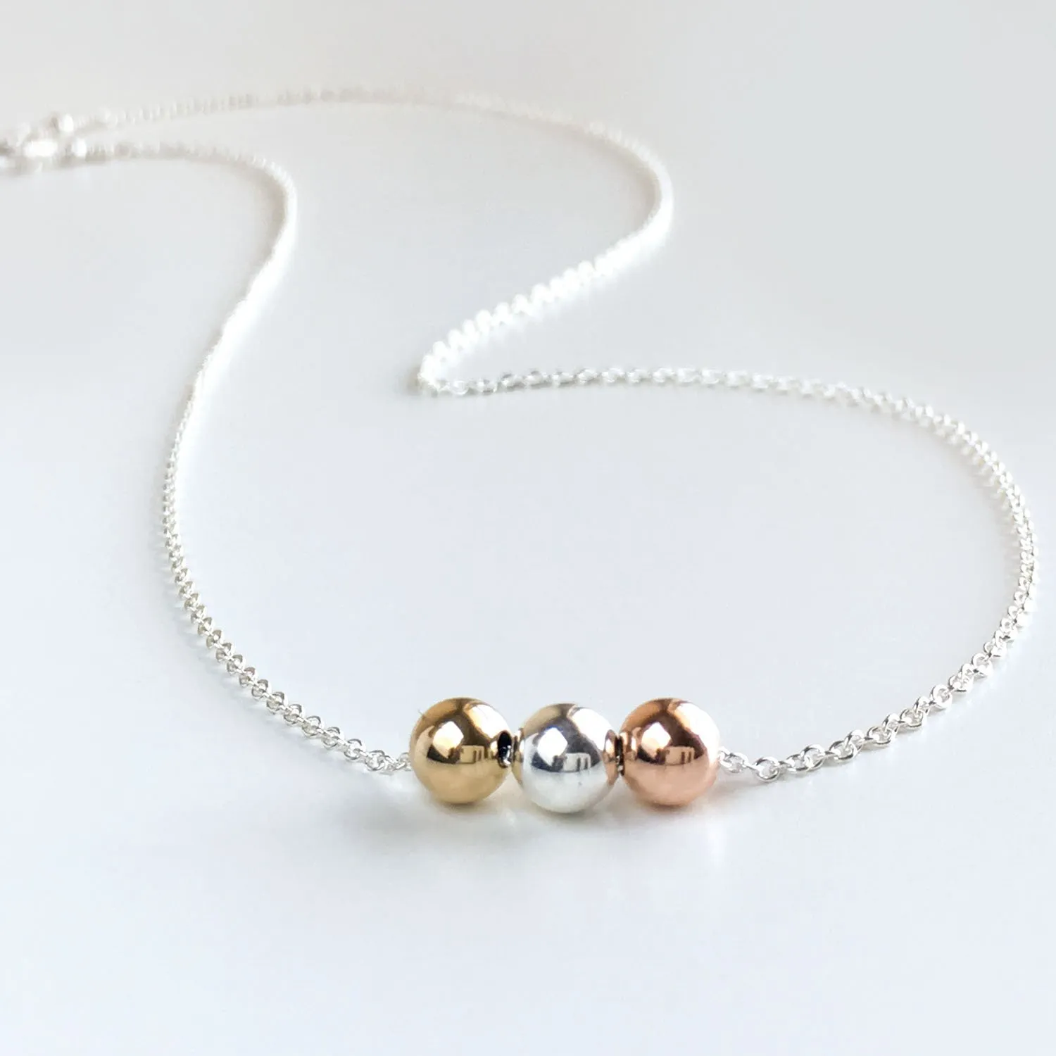 Handmade Tri Tone Necklace Tricolor Necklaces for Women Sterling Silver Layered Necklace Silver Choker with Rose Gold and Gold Adjustable Length (18-20 inches adjustable)