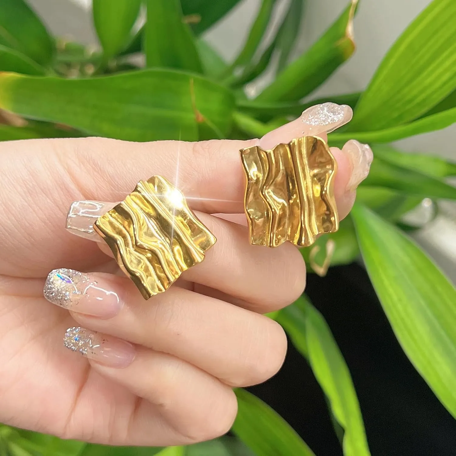 HANGINTHERE Chunky Gold Earrings for Women,18K Gold Plated,Gifts for Women