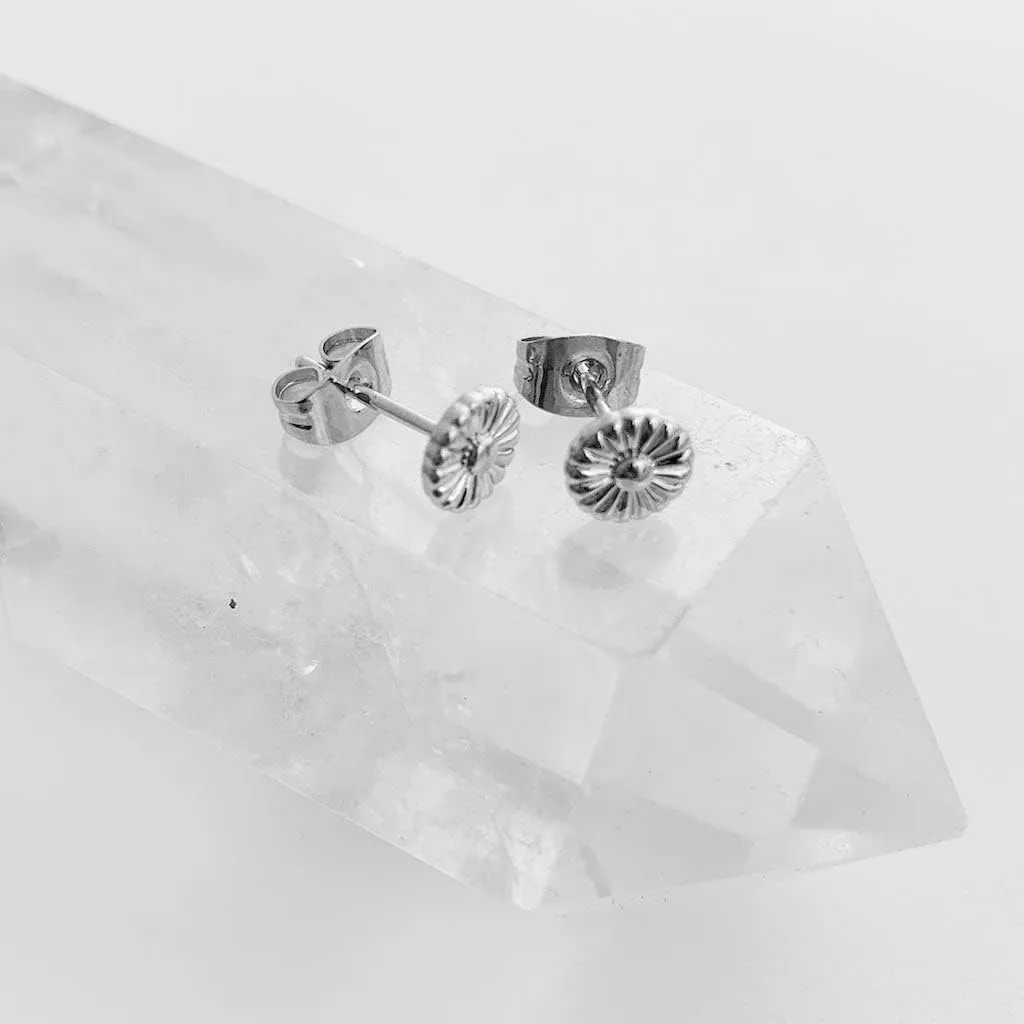 HONEYCAT Daisy Flower Studs in Gold, Rose Gold, or Silver | Minimalist, Delicate Jewelry