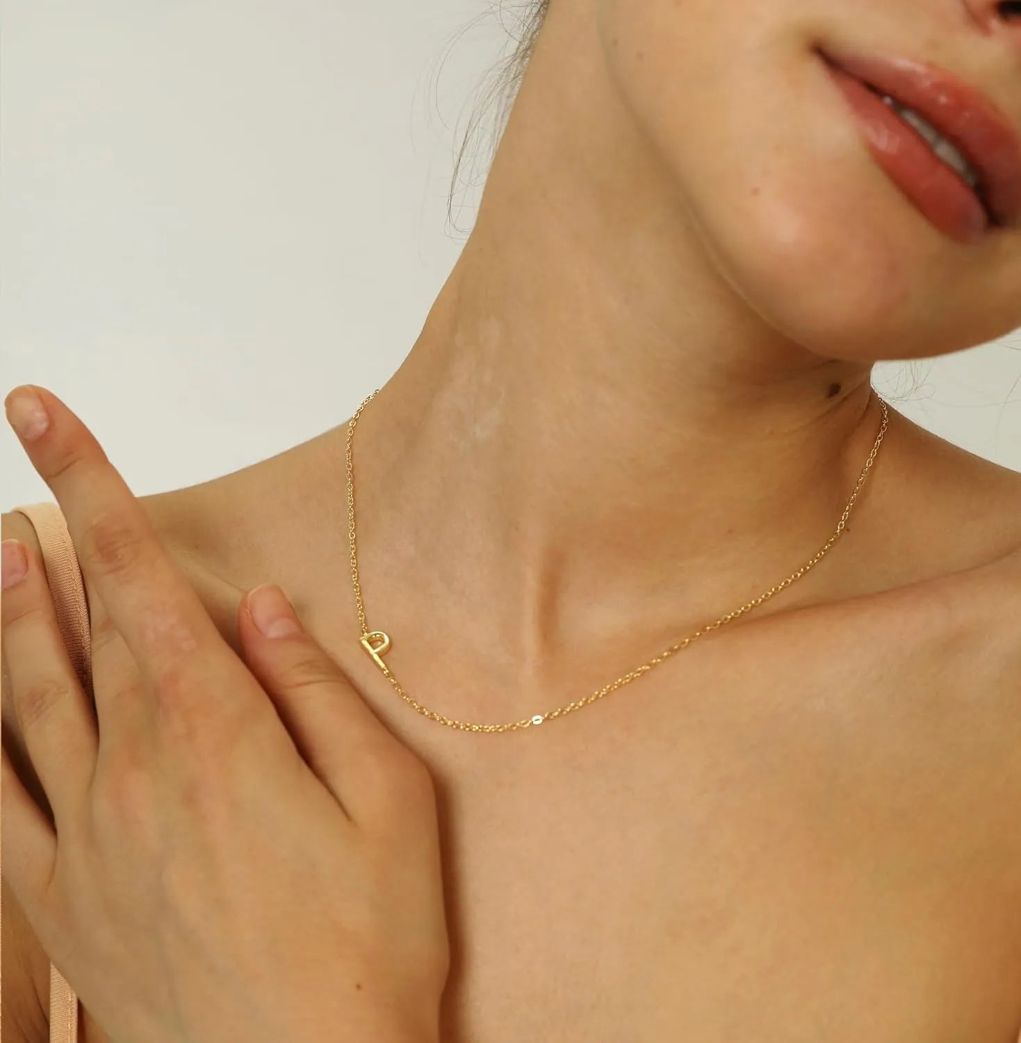 Initial Necklaces for Women, Dainty Gold Letter Necklace 14k Gold Plated Sideways Initial Necklace Cute Name Simple Choker Necklaces for Women Trendy Jewelry Gifts
