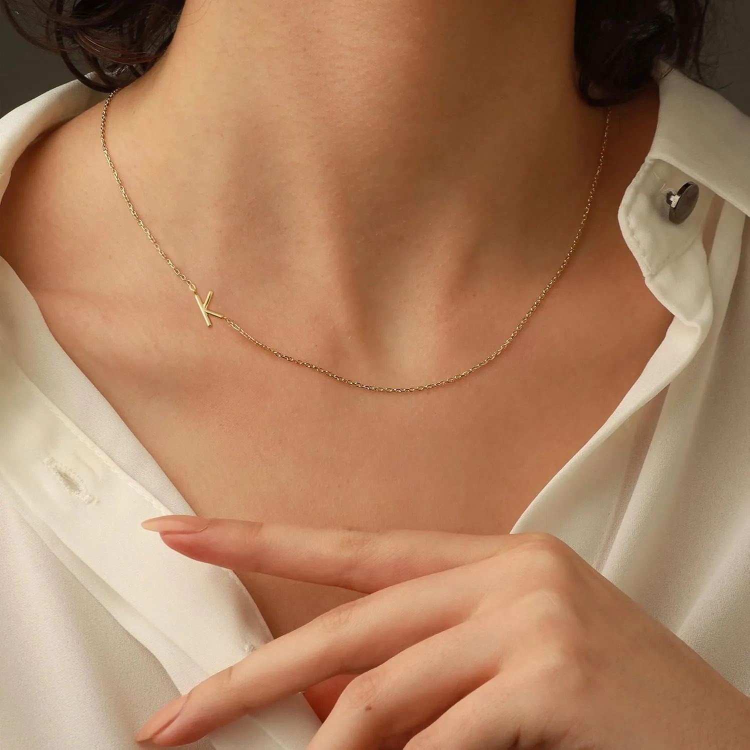 Initial Necklaces for Women Dainty Gold Letter Necklace Sideways Initial Necklace Cute Name Necklace Simple Choker Necklaces for Women Trendy Gold Jewelry Gifts