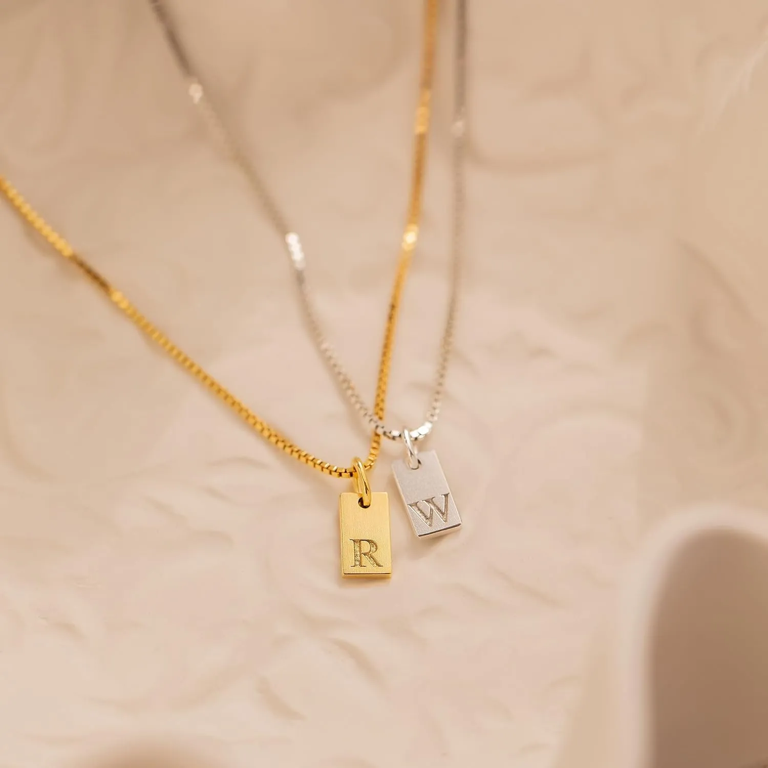 Initial Necklaces for Women Silver Plated Letter Necklace Dainty Silver Name Necklace Personalized Initial Tag Pendant Necklaces for Women Trendy Silver Jewelry