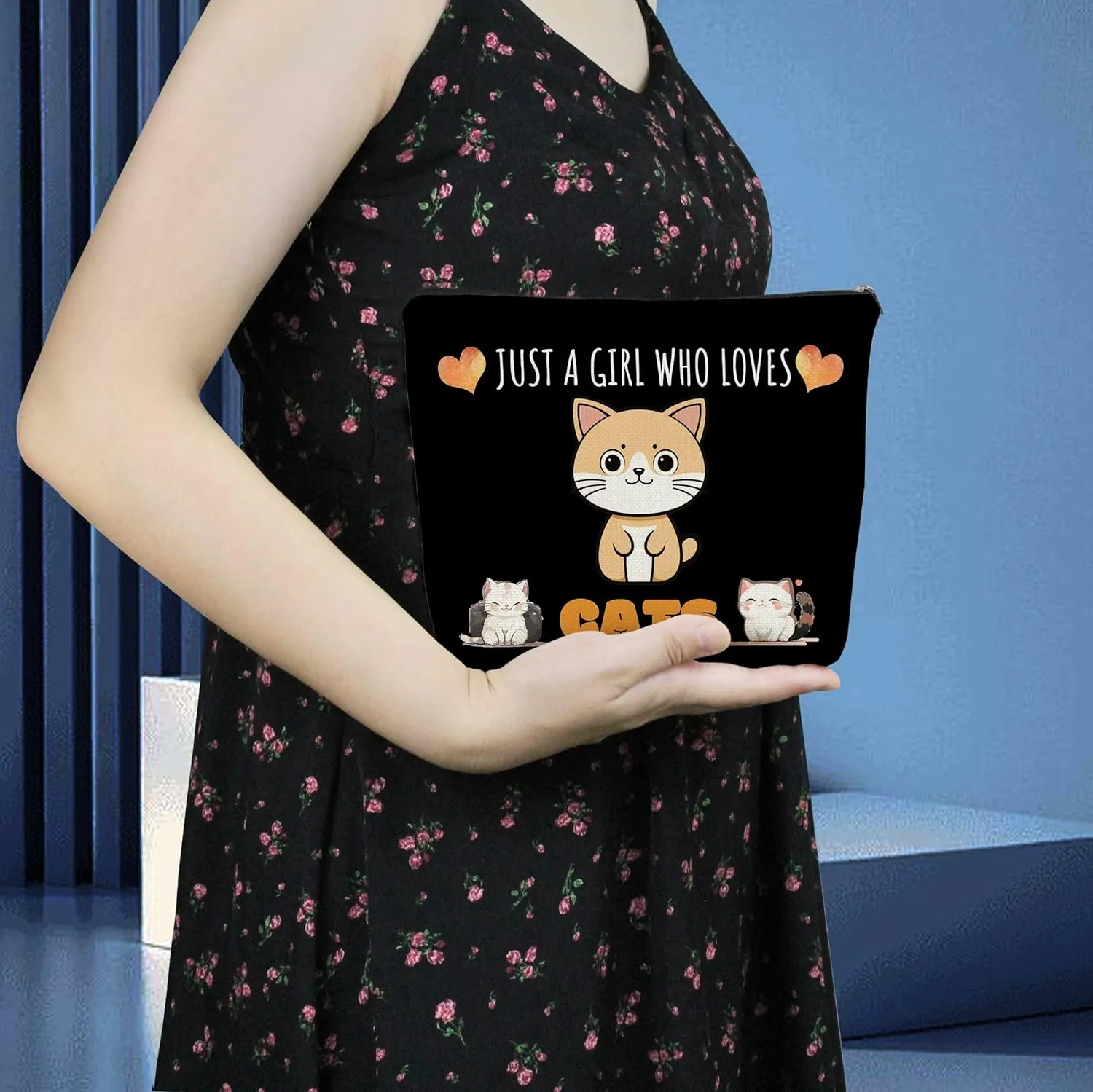 Just Love Cats Makeup Bag Black Background Cartoon Ginger Cat Pattern Canvas Organizer Zipper Pouch Lovely Cartoon Cat Cosmetic Bag Birthday Present for Cat Lovers Cat Mom Women