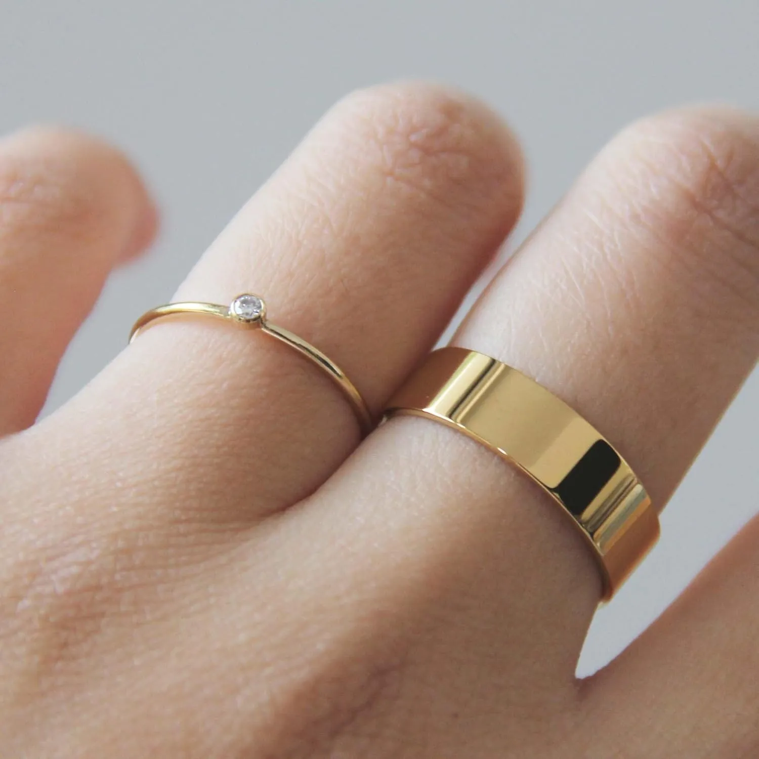 MBW 3Pcs Gold Rings for Women Trendy, 14k Gold Plated Stackable Rings Fake Diamond Band Thumb Rings Cubic Zirconia Non Tarnish Gold Ring Sets Womens Fashion Simple Gold Jewelry for Teen Girls 5-10