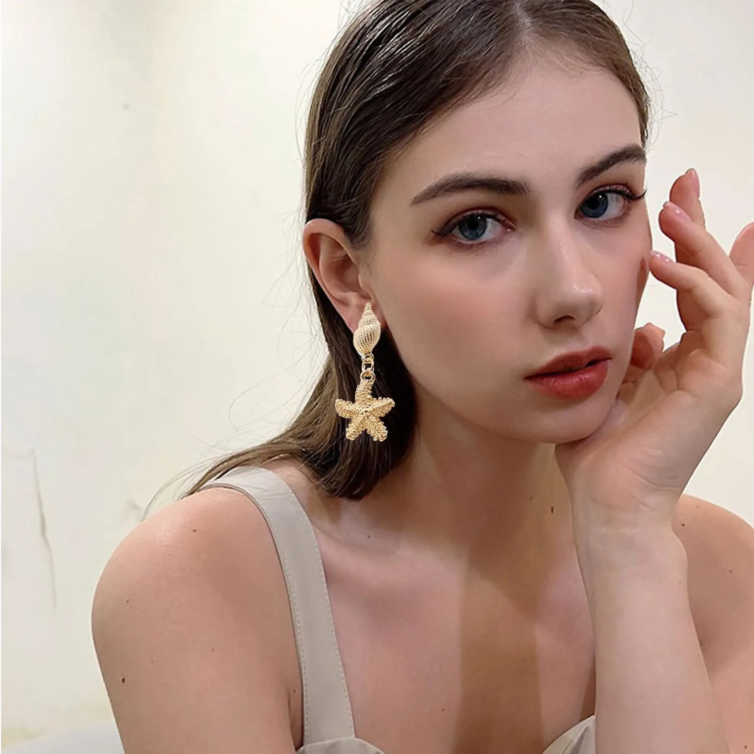 Sea Shell Earrings for Women Gold Starfish Earrings Asymmetric Starfish Pearl Shell Dangle Earrings for Women Summer Beach Jewelry Gifts