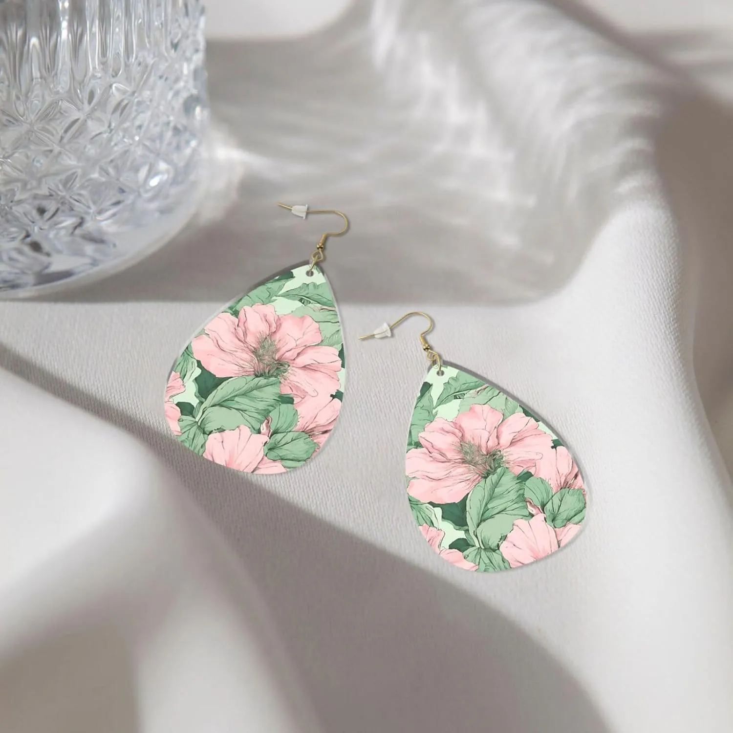 Stylish Drop-Shaped Acrylic Earrings Lightweight Printed Teardrop Dangle Earrings for Women (Black Lily Pads)