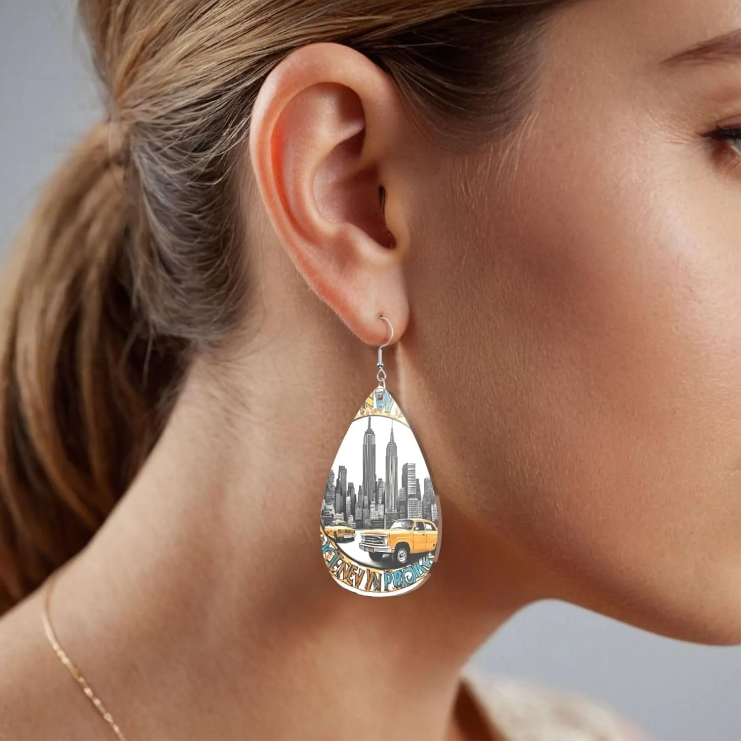Stylish Drop-Shaped Acrylic Earrings Lightweight Printed Teardrop Dangle Earrings for Women (Cartoon Cute New York Theme Art)