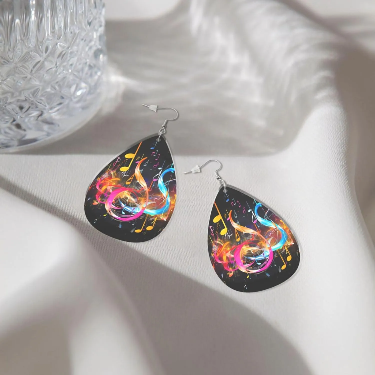 Stylish Drop-Shaped Acrylic Earrings Lightweight Printed Teardrop Dangle Earrings for Women (Colorful Musical Note)