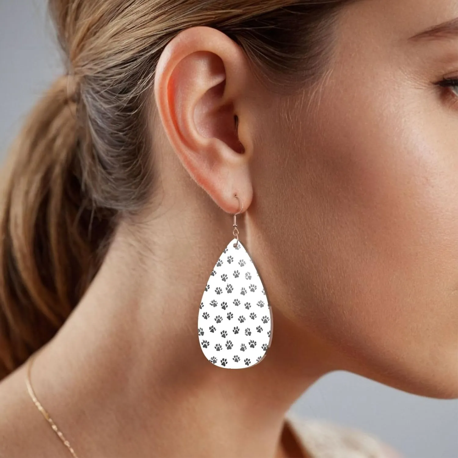 Stylish Drop-Shaped Acrylic Earrings Lightweight Printed Teardrop Dangle Earrings for Women (Dog Pattern Print)