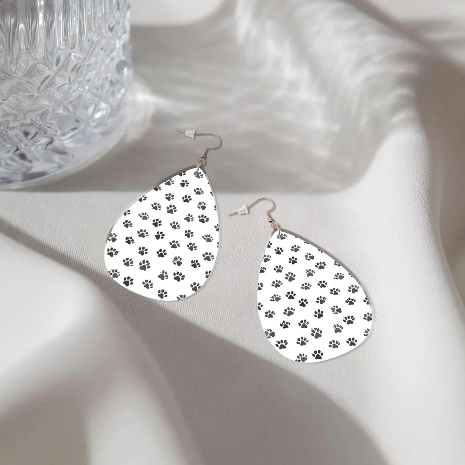 Stylish Drop-Shaped Acrylic Earrings Lightweight Printed Teardrop Dangle Earrings for Women (Dog Pattern Print)