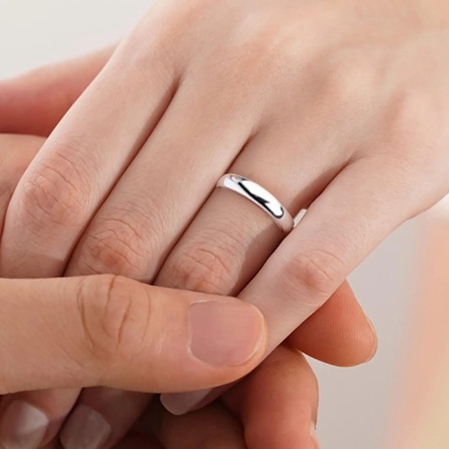 Teen Girls Fashion 4mm Arc Stainless Steel Smooth Face Ring Titanium Steel Couple Ring (G, One Size)