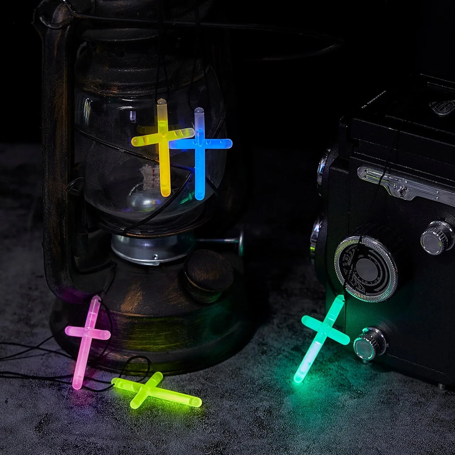 Tondiamo Cross Necklace Bulk Glow Necklaces Glow in the Dark Plastic Luminous Cross Religious Party Favor for Valentines Easter Christian Halloween Church Party