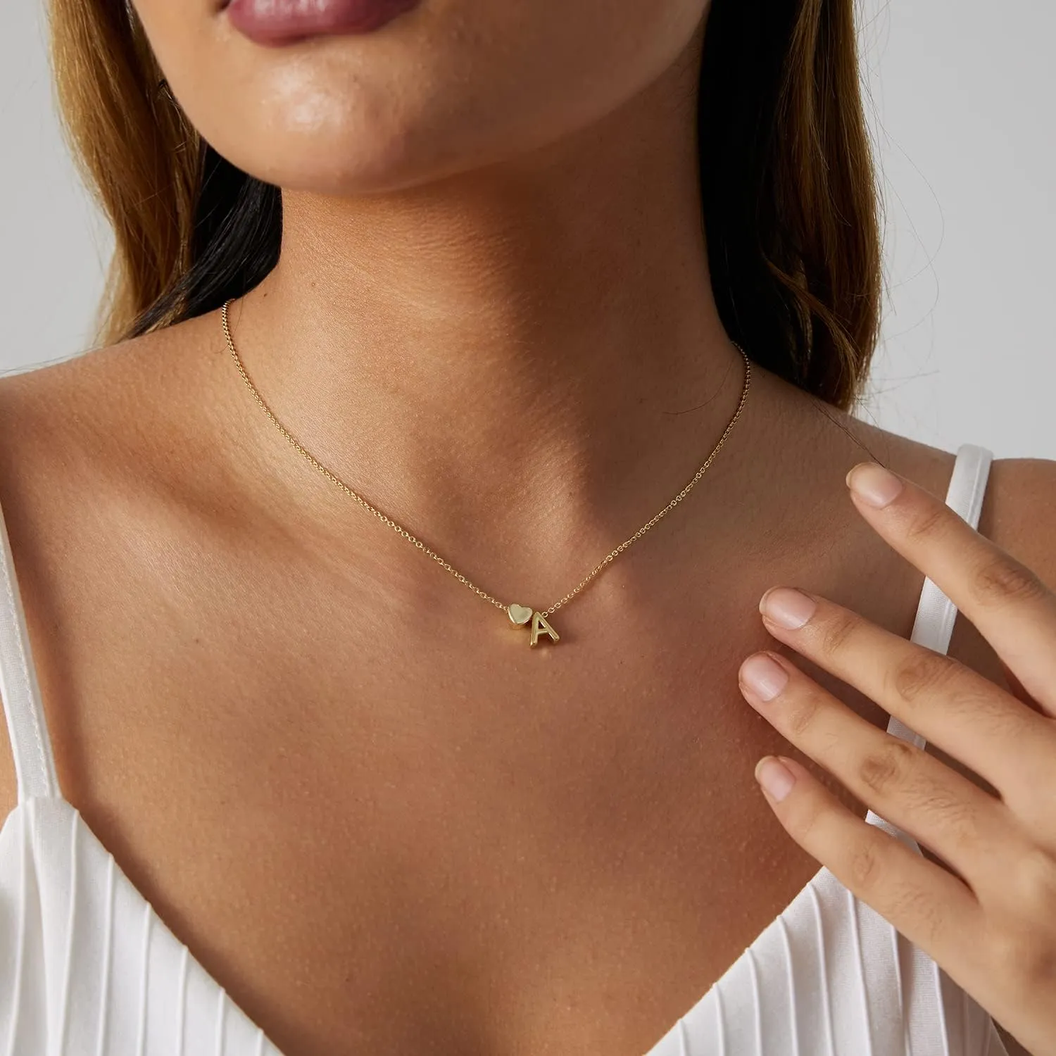 VIROMY Gold Initial Necklaces for Women 14K Gold Plated Dainty Heart Letter A-Z Personalized Initial Heart Pendant Necklace Tiny Letter Name Necklaces Jewelry for Women