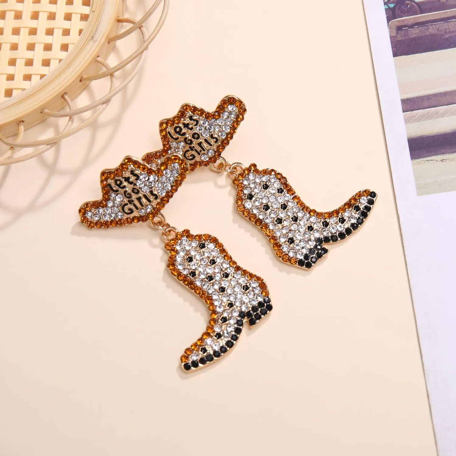 Western Earrings Sparkly Rhinestone Cowgirl Boot Hat Dangle Earrings Country Concert Beaded Dangling Earrings Cowboy Bride Nashville Earrings Jewelry Bachelorette Party Outfits Gifts for Women