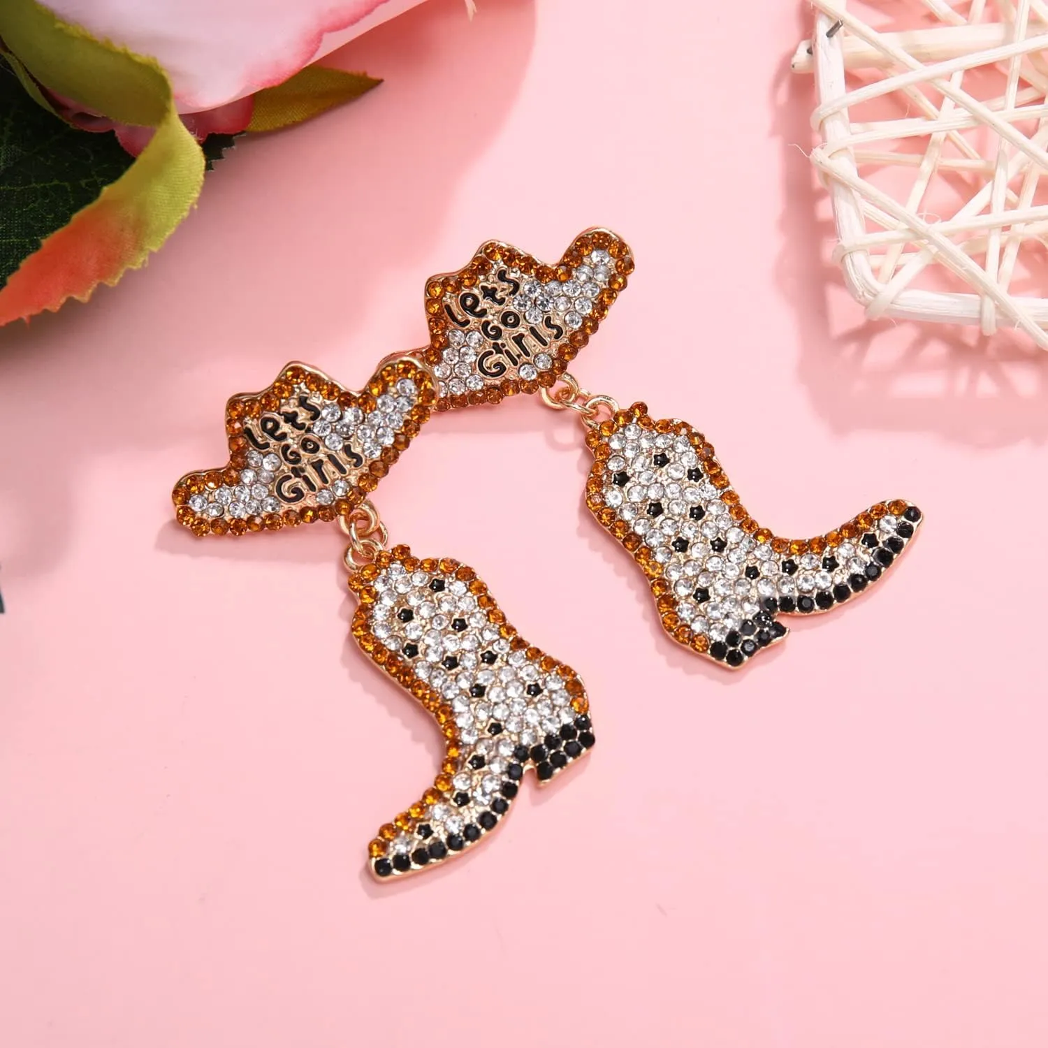 Western Earrings Sparkly Rhinestone Cowgirl Boot Hat Dangle Earrings Country Concert Beaded Dangling Earrings Cowboy Bride Nashville Earrings Jewelry Bachelorette Party Outfits Gifts for Women